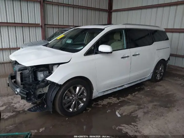 KNDME5C13G6159039 2016 KIA SEDONA - Image 2
