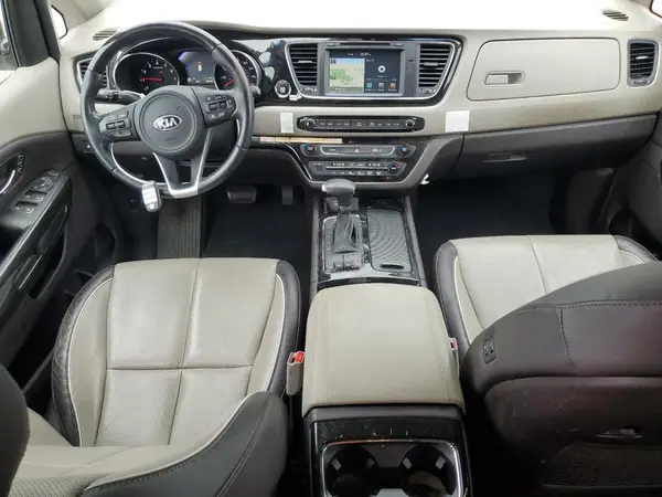 KNDME5C13J6349401 2018 KIA SEDONA - Image 8