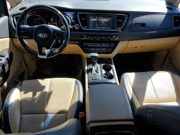 KNDME5C13J6355425 2018 KIA SEDONA - Image 8
