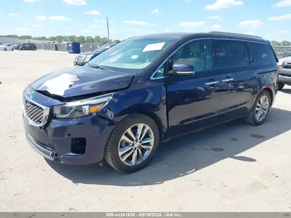 KNDME5C13J6376291 2018 KIA SEDONA - Image 2