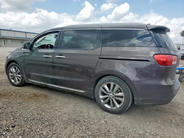 KNDME5C13J6378705 2018 KIA SEDONA - Image 2