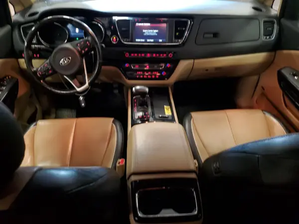 KNDME5C14H6278977 2017 KIA SEDONA - Image 8