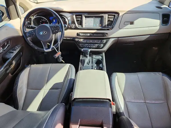 KNDME5C14H6327840 2017 KIA SEDONA - Image 8