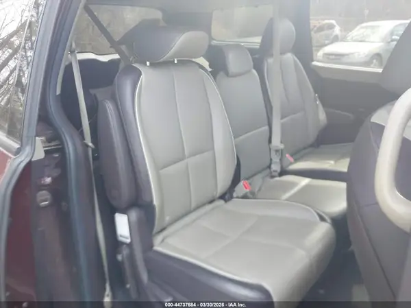 KNDME5C14J6357393 2018 KIA SEDONA - Image 8