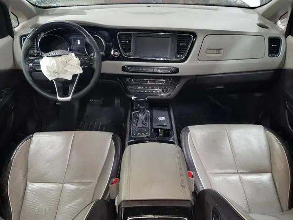 KNDME5C14J6374887 2018 KIA SEDONA - Image 8