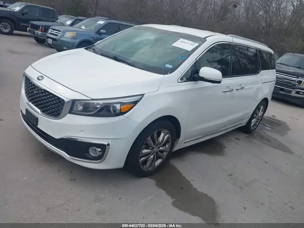 KNDME5C15H6279216 2017 KIA SEDONA - Image 2