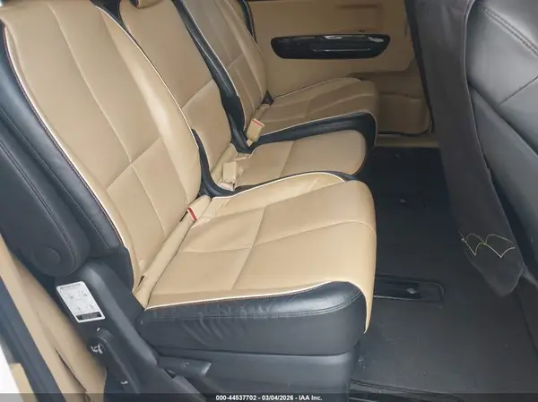 KNDME5C15H6279216 2017 KIA SEDONA - Image 8
