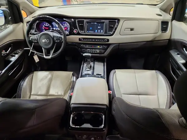 KNDME5C15J6357385 2018 KIA SEDONA - Image 8