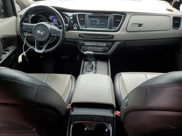 KNDME5C15J6377247 2018 KIA SEDONA - Image 8