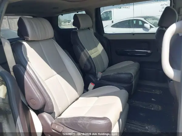 KNDME5C16G6109185 2016 KIA SEDONA - Image 8