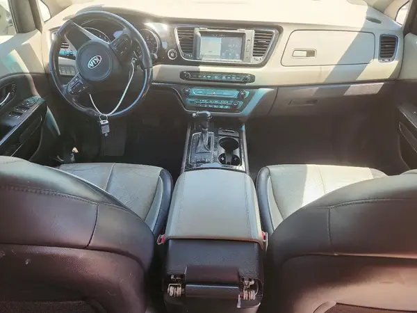 KNDME5C16G6112684 2016 KIA SEDONA - Image 8