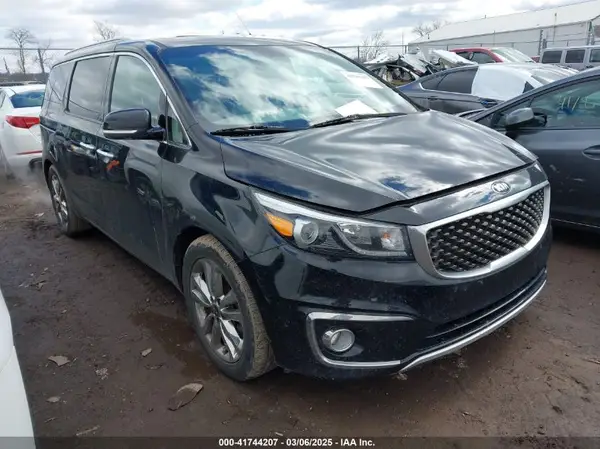 KNDME5C16G6148150 2016 KIA SEDONA - Image 1
