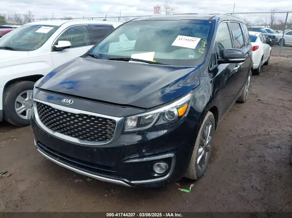 KNDME5C16G6148150 2016 KIA SEDONA - Image 2