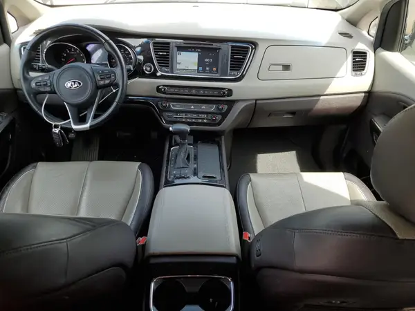 KNDME5C16H6271836 2017 KIA SEDONA - Image 8