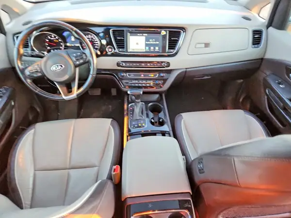 KNDME5C16J6355435 2018 KIA SEDONA - Image 8