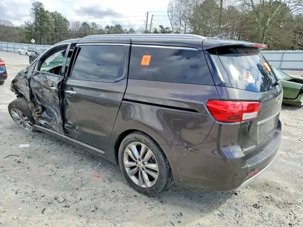 KNDME5C16J6366516 2018 KIA SEDONA - Image 2