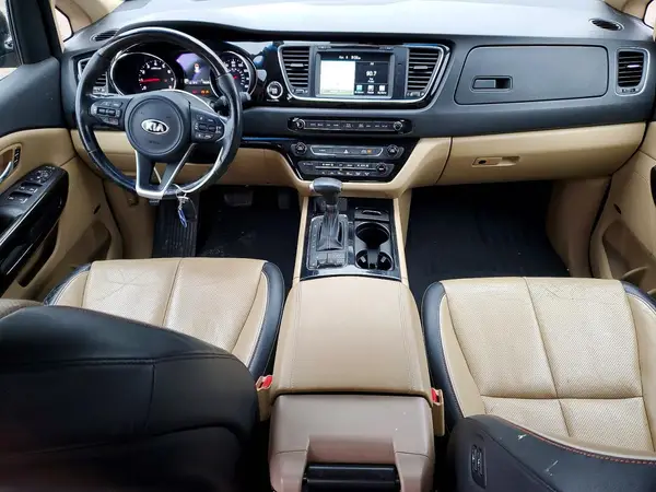 KNDME5C16J6373935 2018 KIA SEDONA - Image 8
