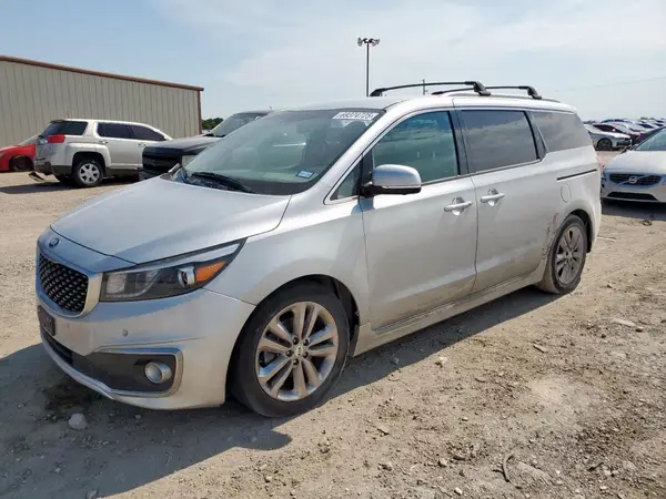 KNDME5C16J6403645 2018 KIA SEDONA - Image 1