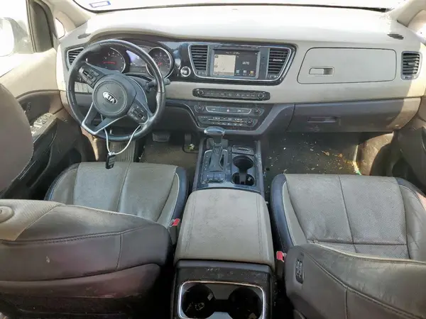 KNDME5C16J6403645 2018 KIA SEDONA - Image 8