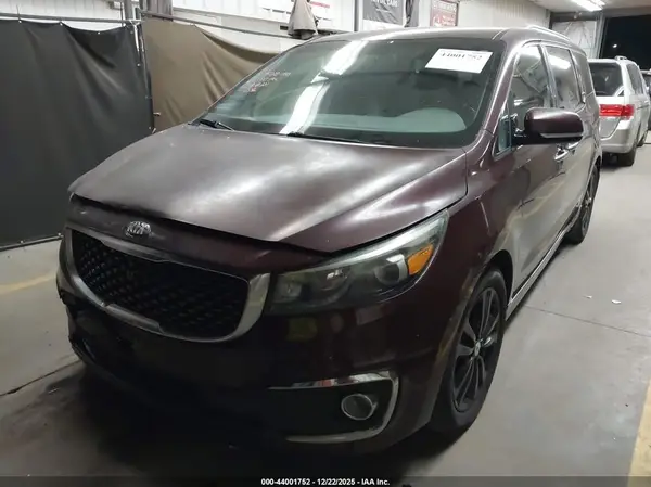 KNDME5C17G6143586 2016 KIA SEDONA - Image 2