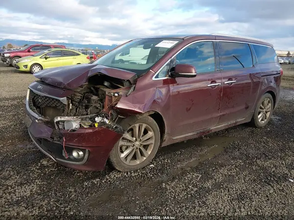 KNDME5C17H6271960 2017 KIA SEDONA - Image 2