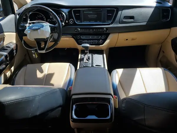 KNDME5C17H6334071 2017 KIA SEDONA - Image 8