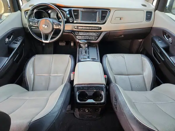 KNDME5C17J6373894 2018 KIA SEDONA - Image 8
