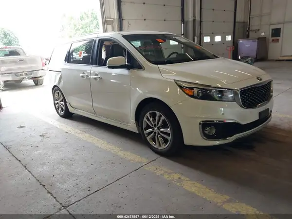 KNDME5C18G6140664 2016 KIA SEDONA - Image 1