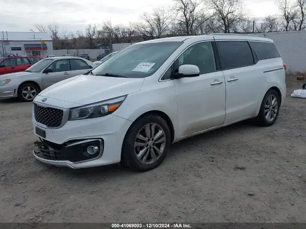 KNDME5C18G6185393 2016 KIA SEDONA - Image 2