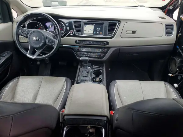 KNDME5C18J6351449 2018 KIA SEDONA - Image 8