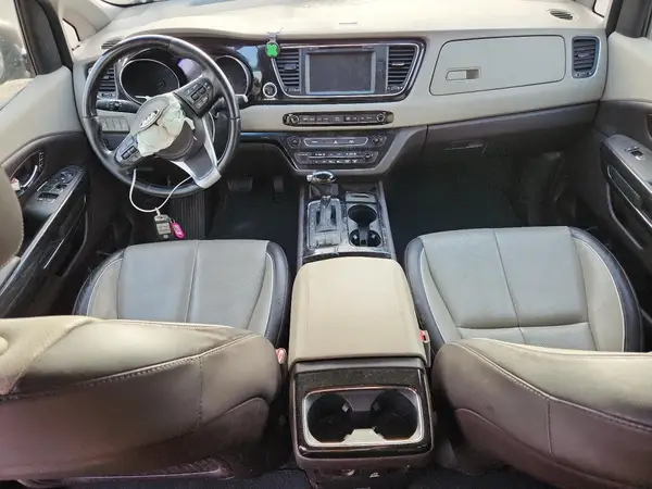 KNDME5C19G6138308 2016 KIA SEDONA - Image 8