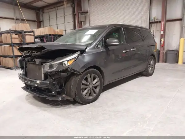 KNDME5C19G6187296 2016 KIA SEDONA - Image 2