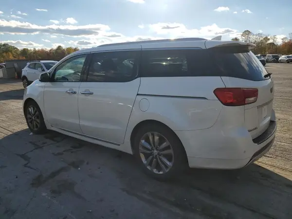 KNDME5C19H6334914 2017 KIA SEDONA - Image 2