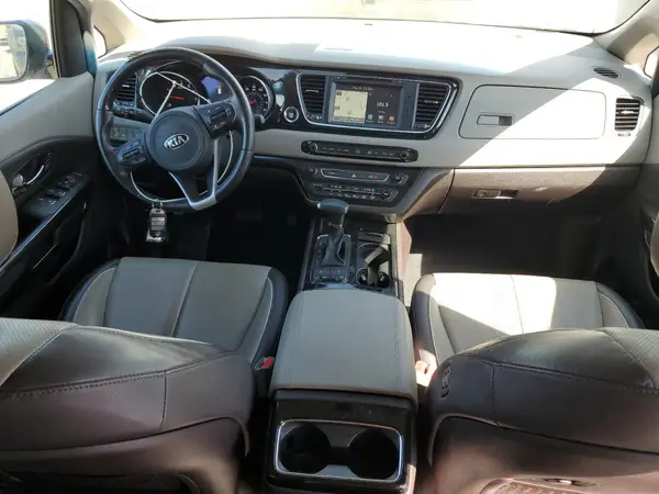 KNDME5C19J6379647 2018 KIA SEDONA - Image 8