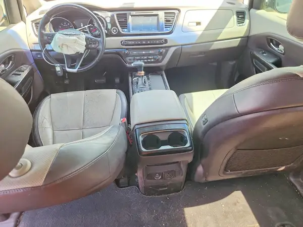 KNDME5C19J6403090 2018 KIA SEDONA - Image 8