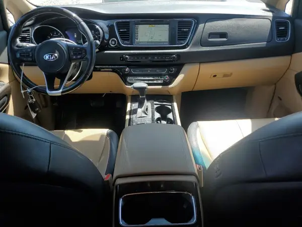 KNDME5C19J6403624 2018 KIA SEDONA - Image 8