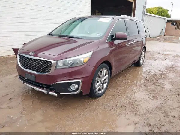 KNDME5C1XG6170328 2016 KIA SEDONA - Image 2