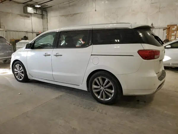 KNDME5C1XG6185380 2016 KIA SEDONA - Image 2