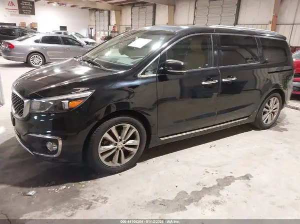 KNDME5C1XH6336378 2017 KIA SEDONA - Image 2