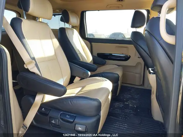 KNDME5C1XK6471285 2019 KIA SEDONA - Image 8