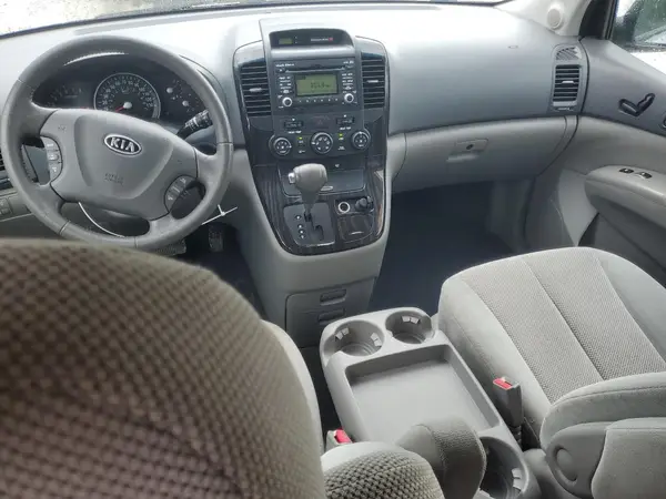 KNDMH4C72C6445061 2021 KIA SEDONA - Image 8