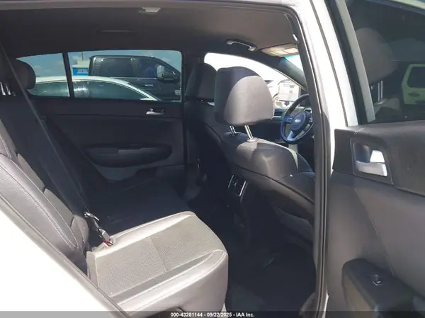 KNDP63AC0M7849792 2021 KIA SPORTAGE - Image 8
