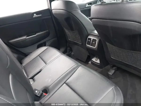 KNDP63AC0M7922269 2021 KIA SPORTAGE - Image 8