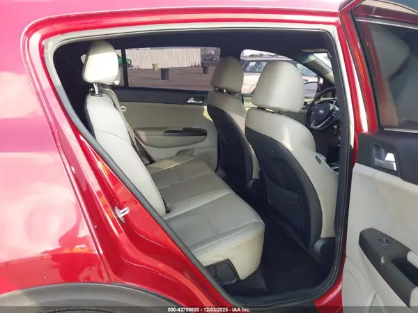 KNDP63AC1L7704114 2020 KIA SPORTAGE - Image 8