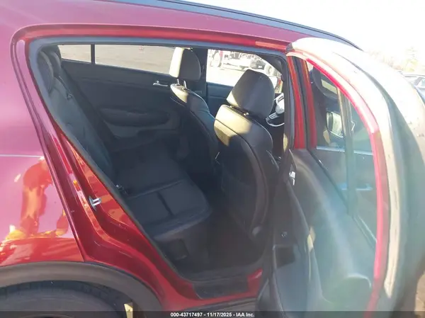 KNDP63AC1L7708843 2020 KIA SPORTAGE - Image 8
