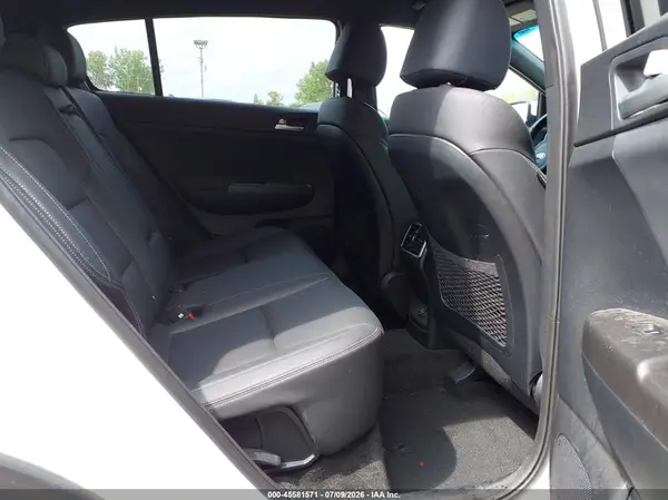 KNDP63AC1L7743138 2020 KIA SPORTAGE - Image 8