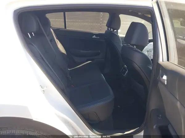 KNDP63AC2L7825444 2020 KIA SPORTAGE - Image 8