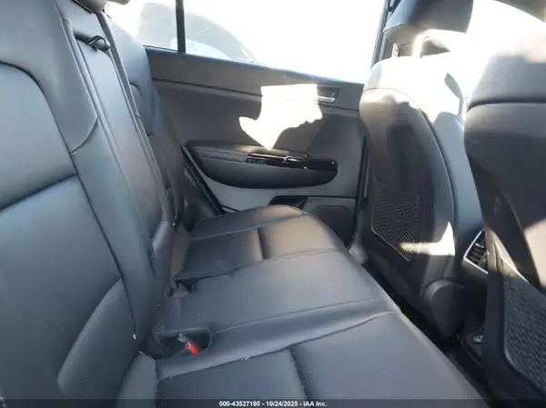 KNDP63AC2M7881756 2021 KIA SPORTAGE - Image 8