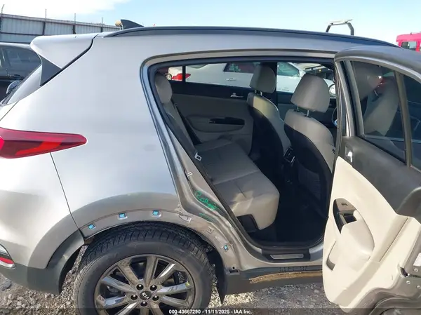 KNDP63AC3L7810094 2020 KIA SPORTAGE - Image 8