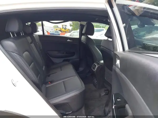 KNDP63AC3N7002489 2022 KIA SPORTAGE - Image 8